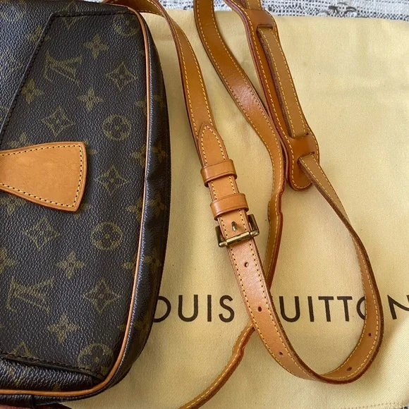 Louis Vuitton GM Jeune Fille Handbag - Picture 4 of 14